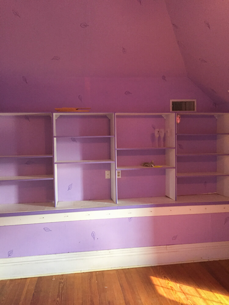 How to paint your walls Before Pic