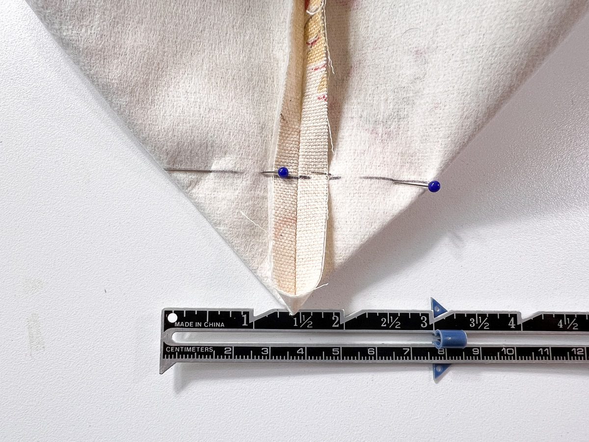 Boxed corners at the bottom of Bible Tote