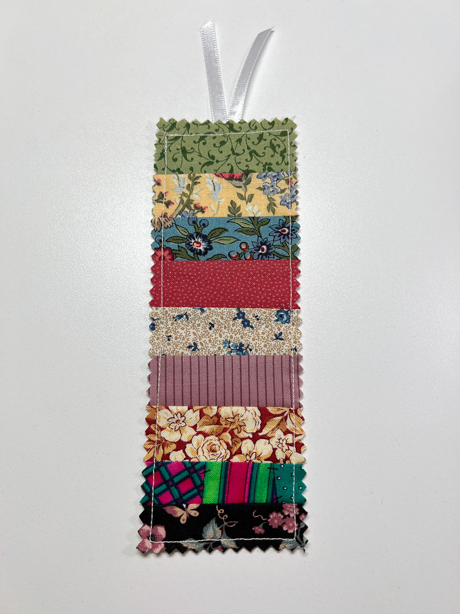 Fabric Bookmark DIY