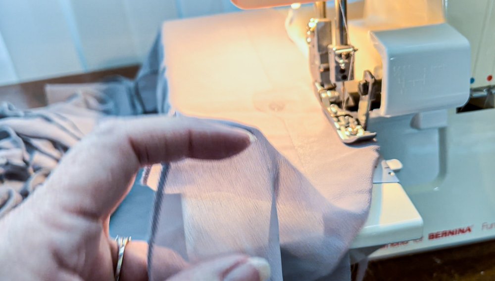 Rolled hem on chiffon