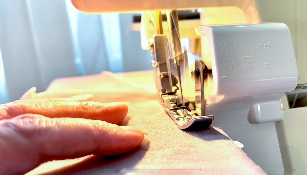 Rolled hem on chiffon