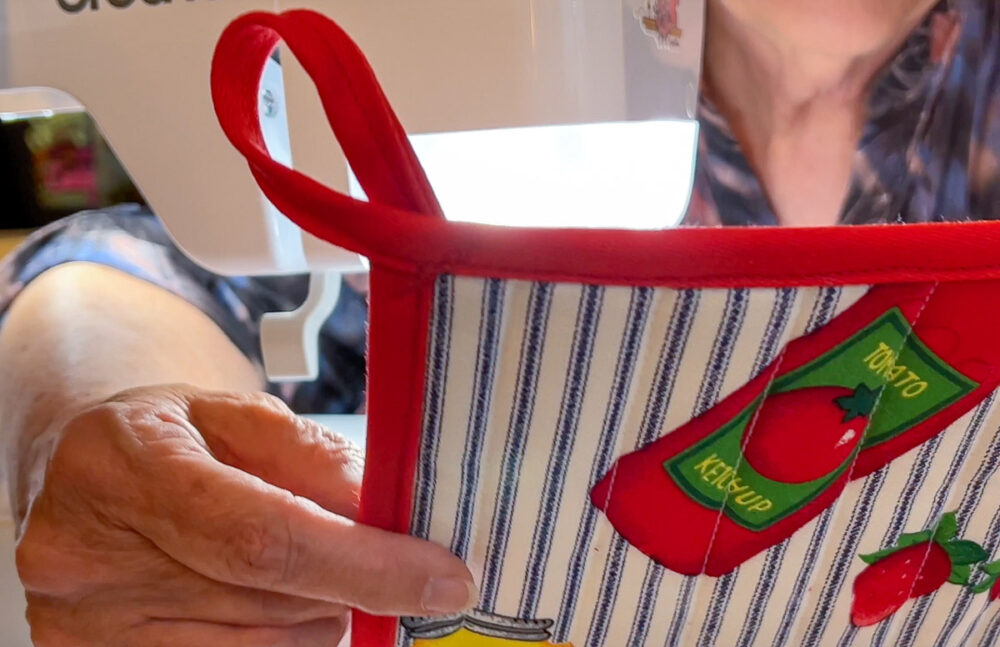 How to make a quilted potholder