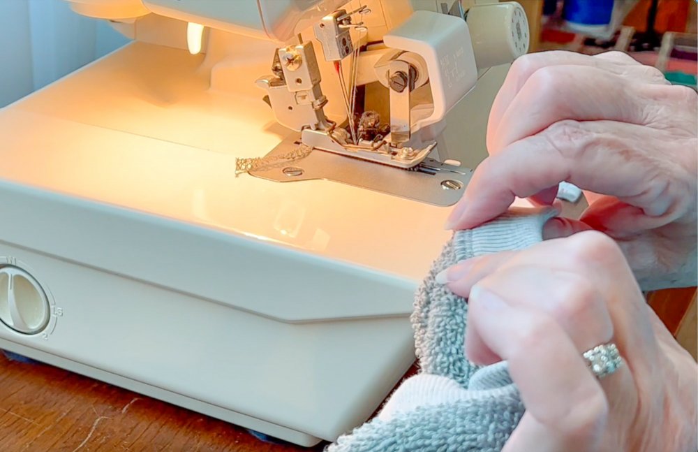 How to make an adult bib