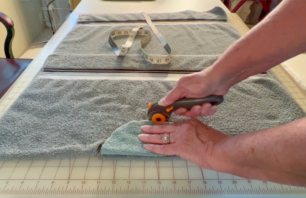 How to make an adult bib