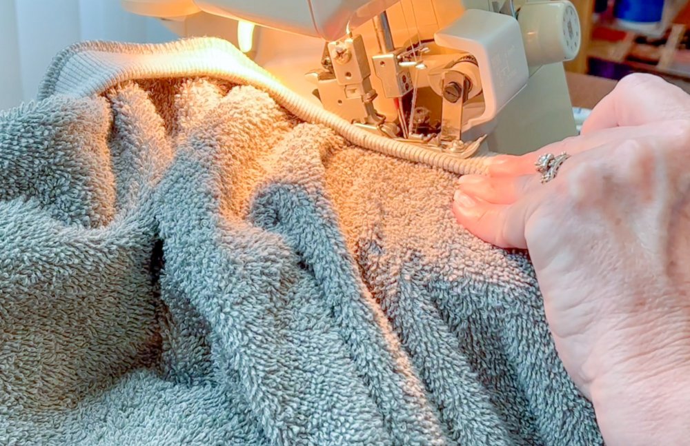 How to make an adult bib