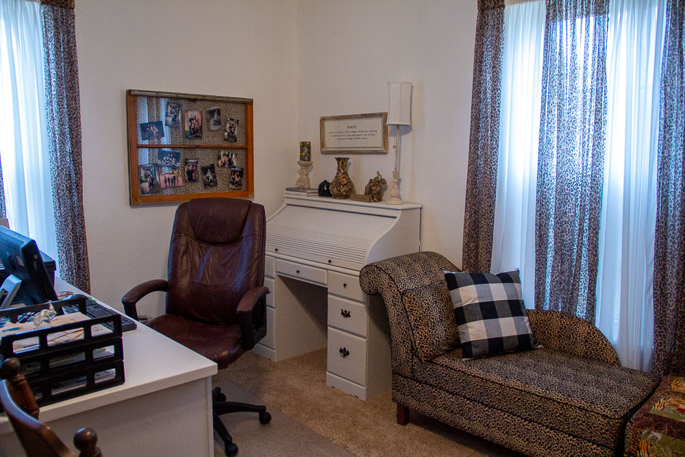 Office Makeover After Pic