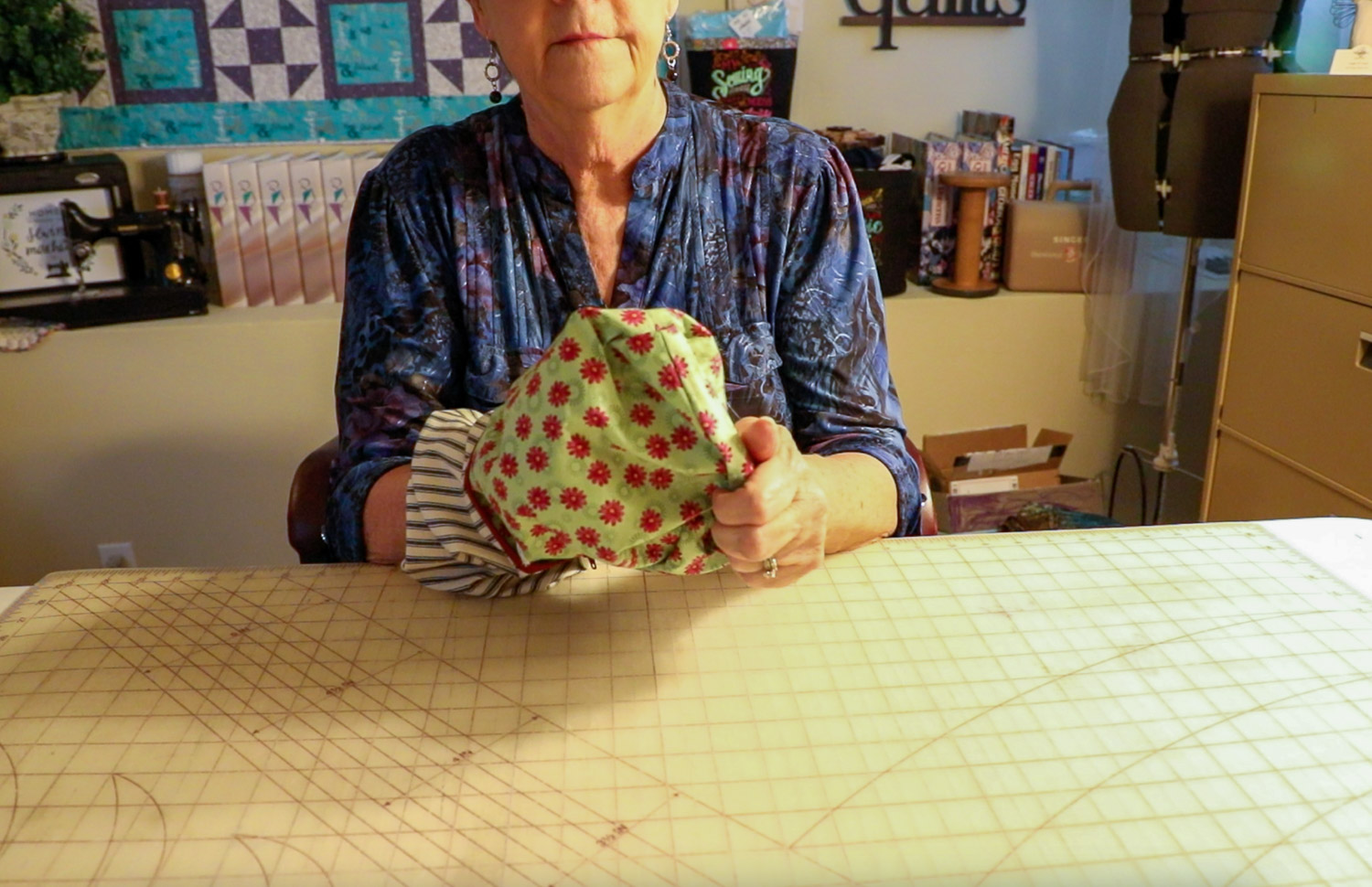 Turn Zipper Pouch Inside Out